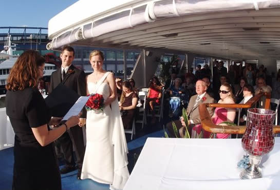 NYC charter yacht Affinity